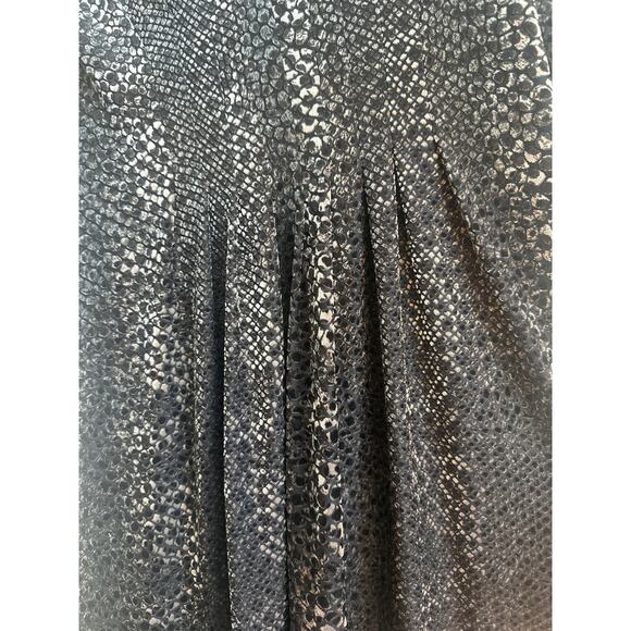 Catherine Size Small Black and Silver Reptile Velvet V-neckline Dress - Picture 3 of 6